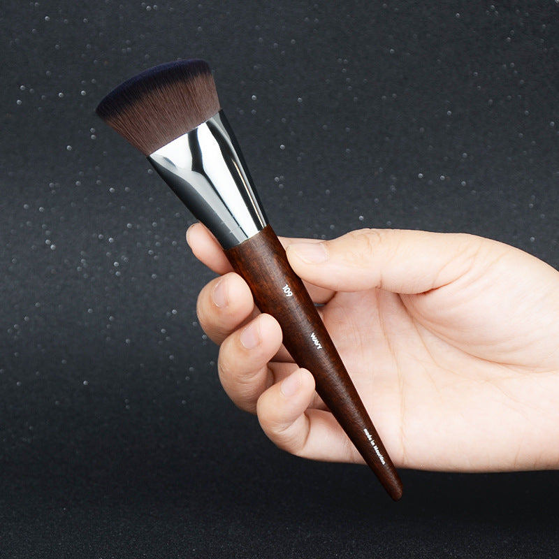 Essential Makeup Brush Collection