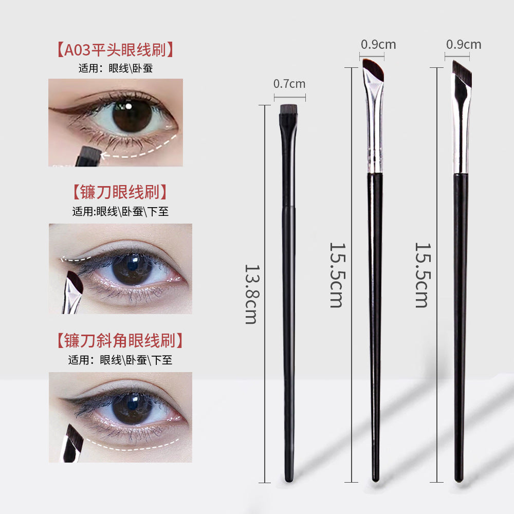 Angled Eyeliner & Brow Brush