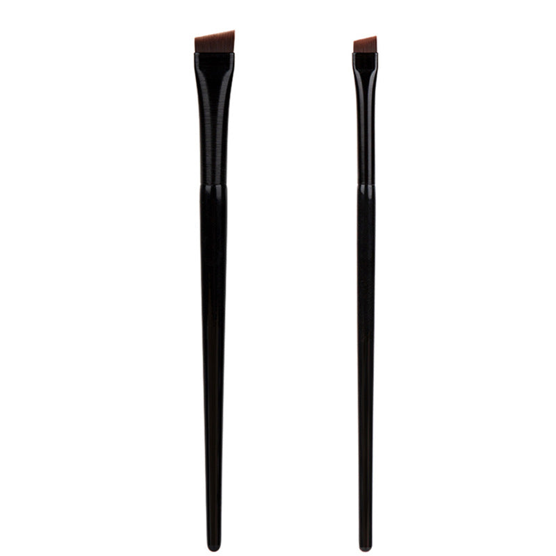 Angled Eyeliner & Brow Brush
